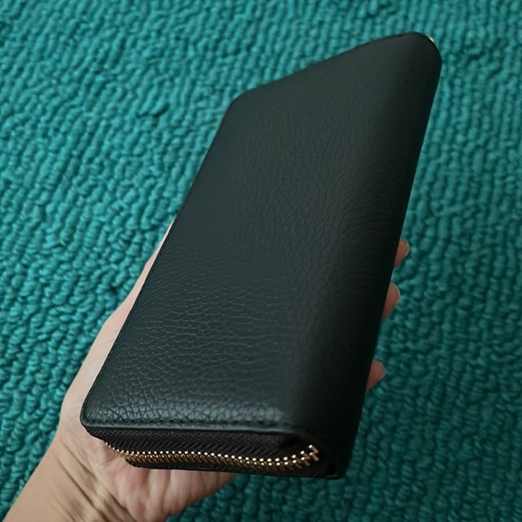 New Michael Kors black long leather wallet - Picture 4 of 5